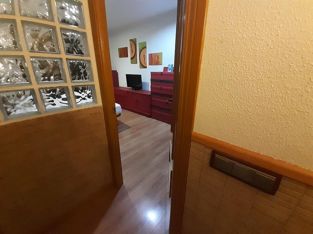 Trampantojo Apartamento En El Corazon De Pamplona Apartment Exterior photo