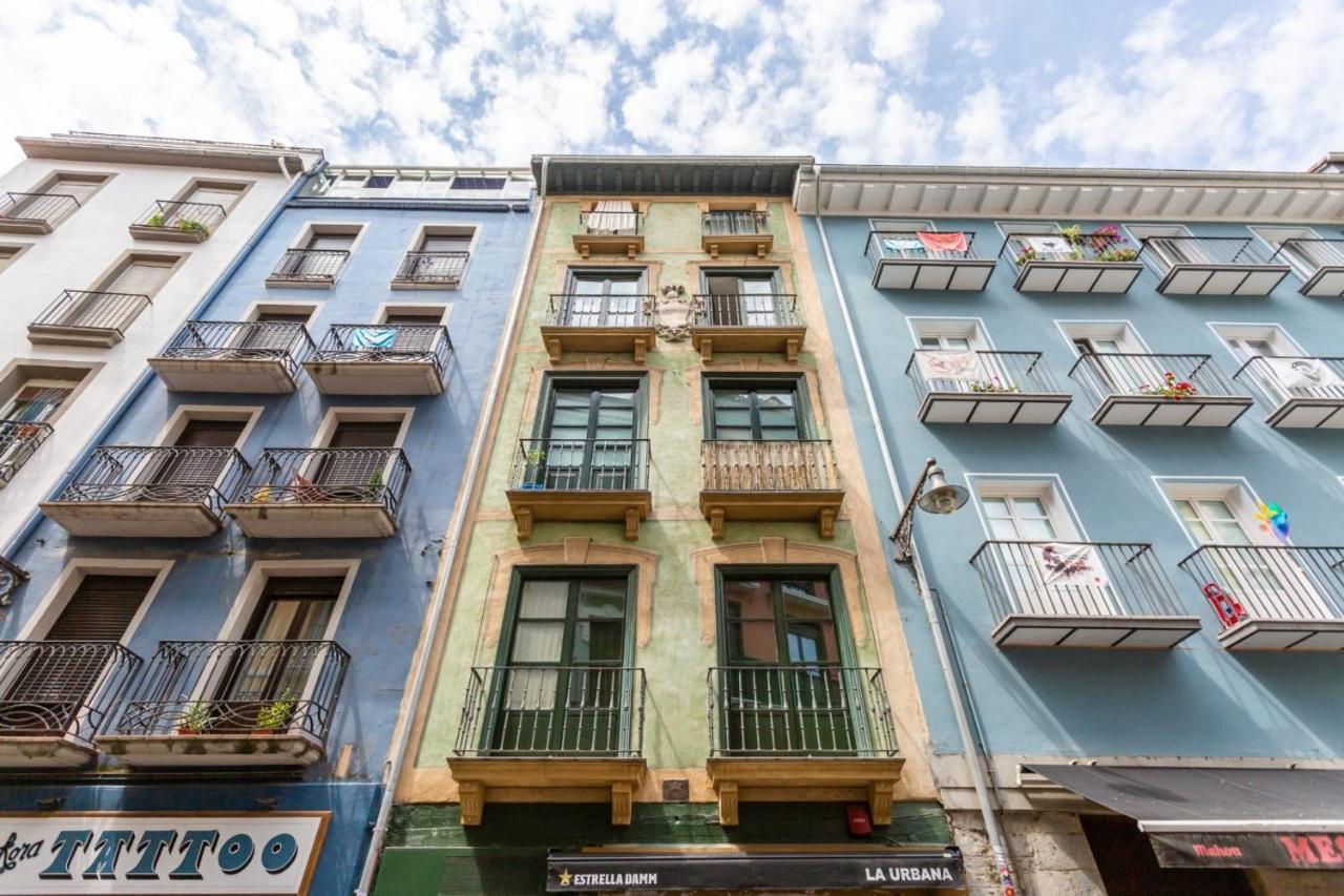 Trampantojo Apartamento En El Corazon De Pamplona Apartment Exterior photo