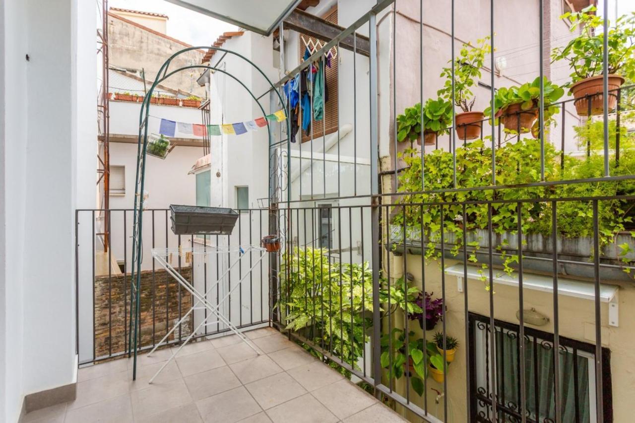 Trampantojo Apartamento En El Corazon De Pamplona Apartment Exterior photo