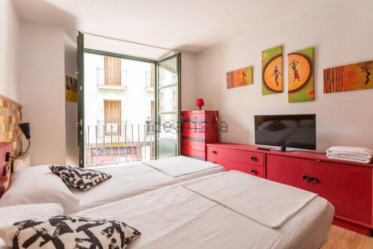 Trampantojo Apartamento En El Corazon De Pamplona Apartment Exterior photo